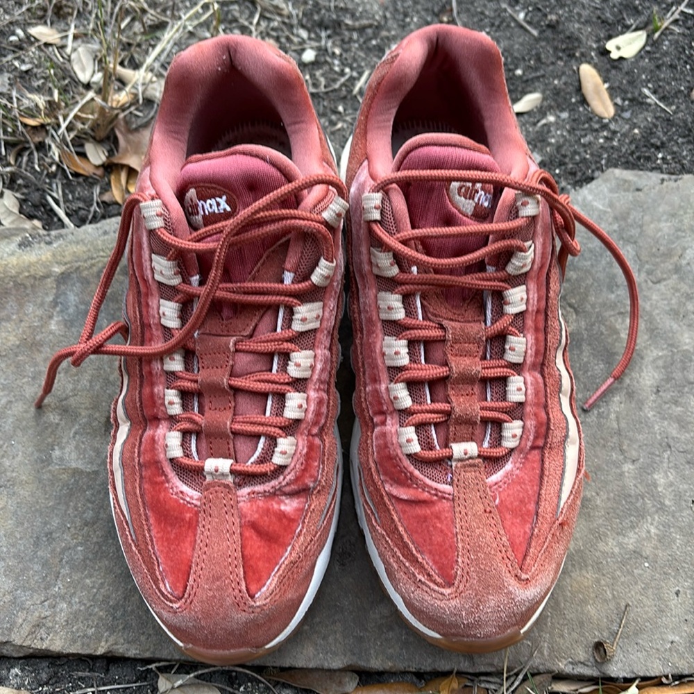 Nike Air Max 95 Premium SE Dusty Peach